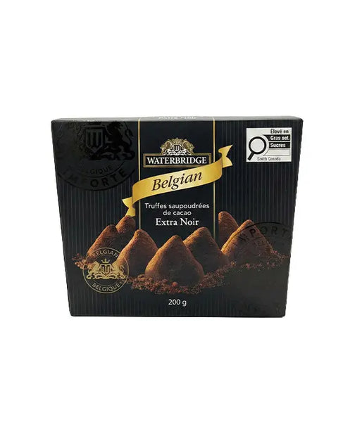 Truffes au chocolat noir saupoudrées de cacao